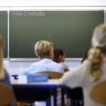 Des-eleves-assis-dans-classe-ecole-primaire-2-septembre-2014-Marseille_0_730_341